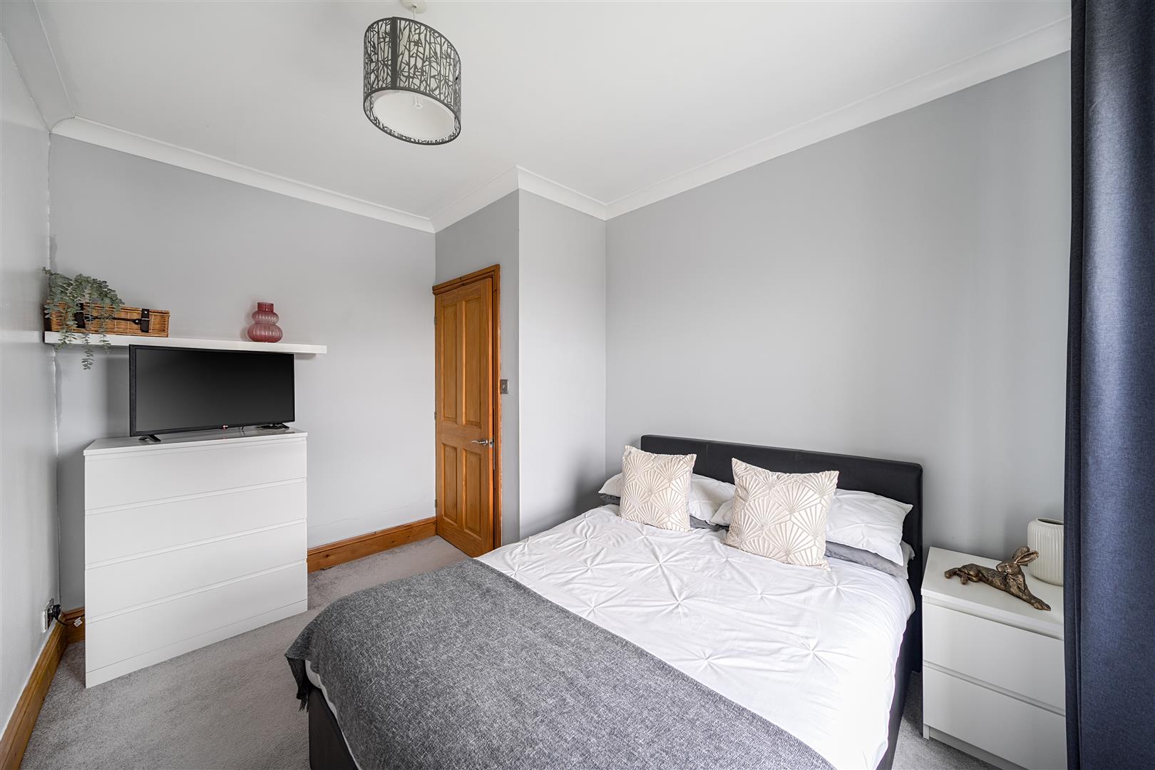 Heol Y Meinciau, Pontyates, Llanelli, SA15 5SE